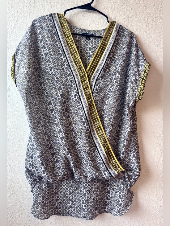Max Edition Tops - 😎 Max Edition Ladies Top Size Large